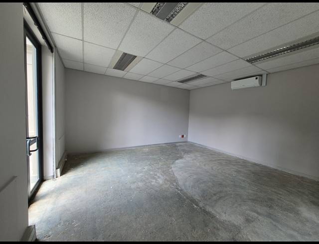555M² OFFICE TO LET IN SANDTON CENTRAL